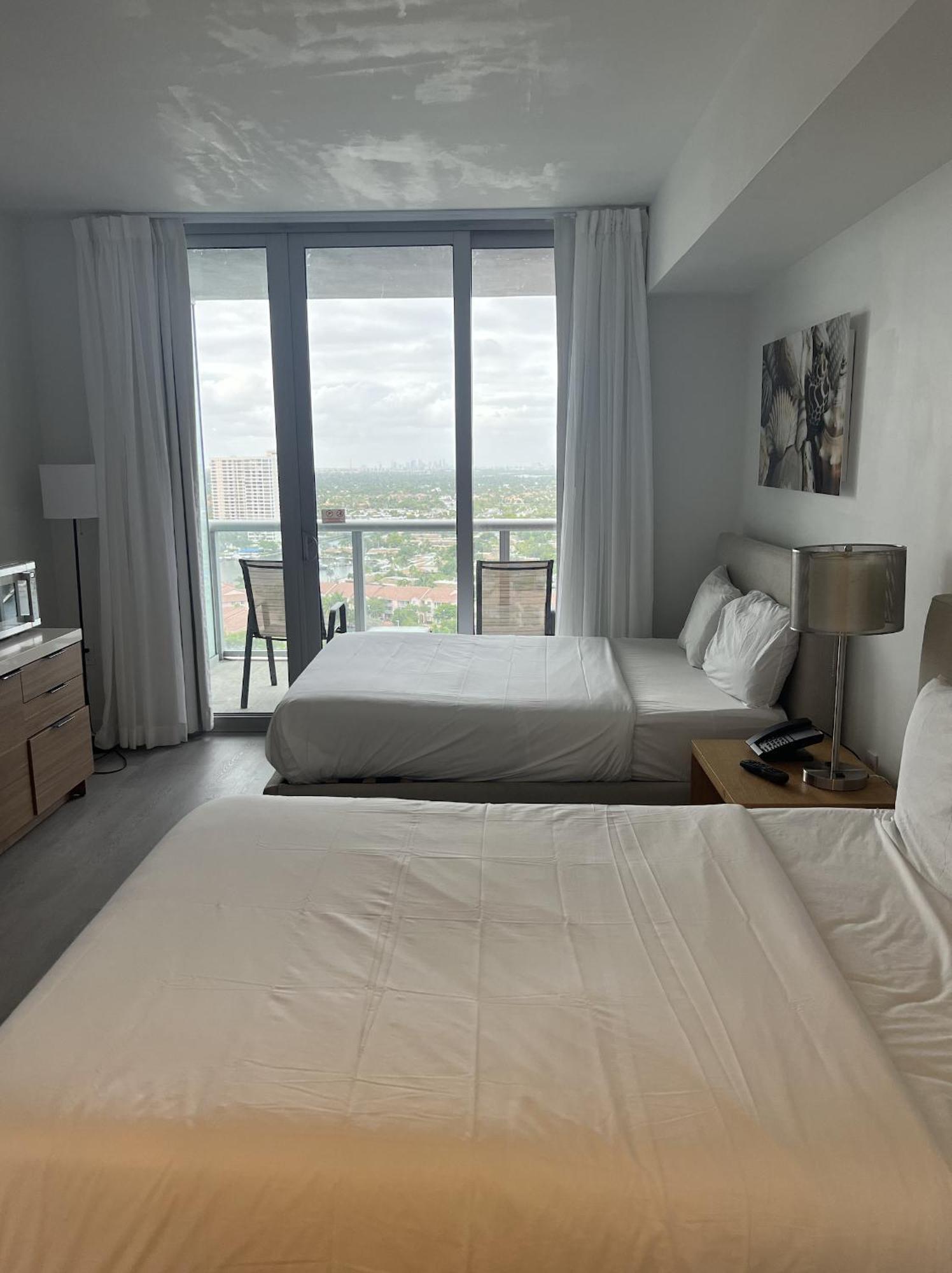 23Rd Floor Luxury & Spacious Beachwalk Resort Apartment With Amazing View Галландейл-Біч Екстер'єр фото